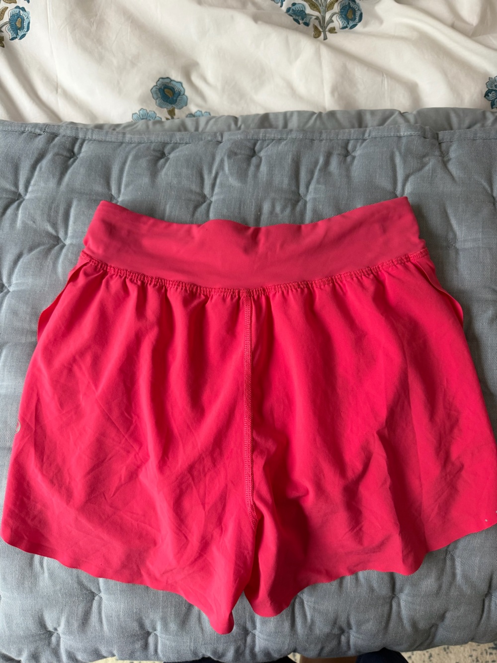 Lululemon Lip Gloss Running Set - Picture 3 of 9